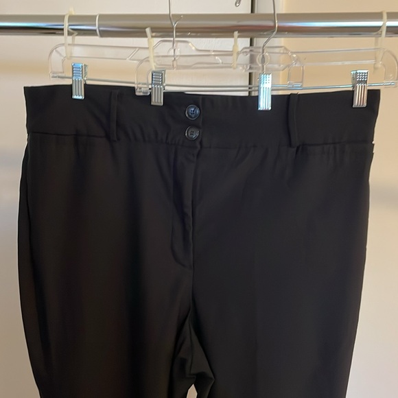 Lane Bryant- Black 4 Season Lane Bryant Plus Size 22S button up trousers. EUC. - Picture 2 of 5